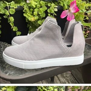 Steven Steve Madden Canaresp Suede Wedge Sneaker